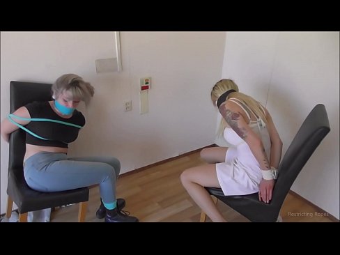 ❤️ E varur / e lidhur dhe e gojës / vajzë në ankth ️❌ Pornografi cilësore tek ne
